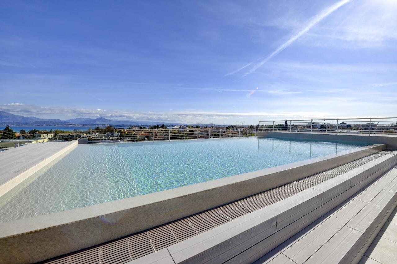 Opalia Residence - Garda Lake Lifestyle Apartment Peschiera del Garda Exterior foto